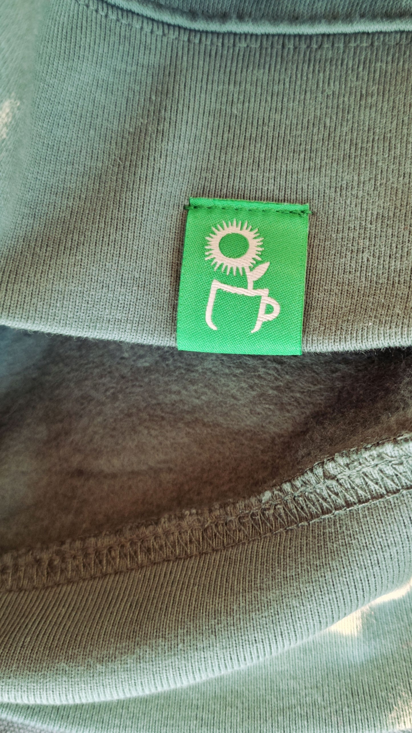 BOTTLE GREEN CREWNECK GRASS
