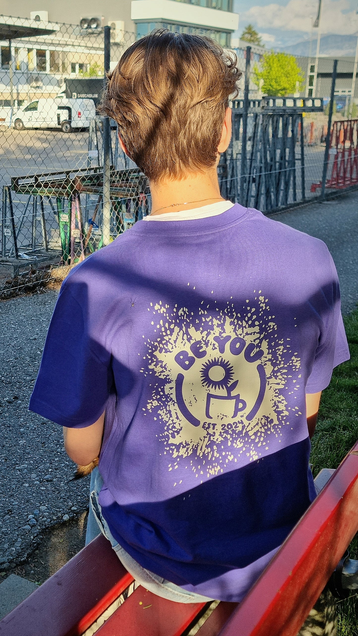PURPLE T-SHIRT SHINE