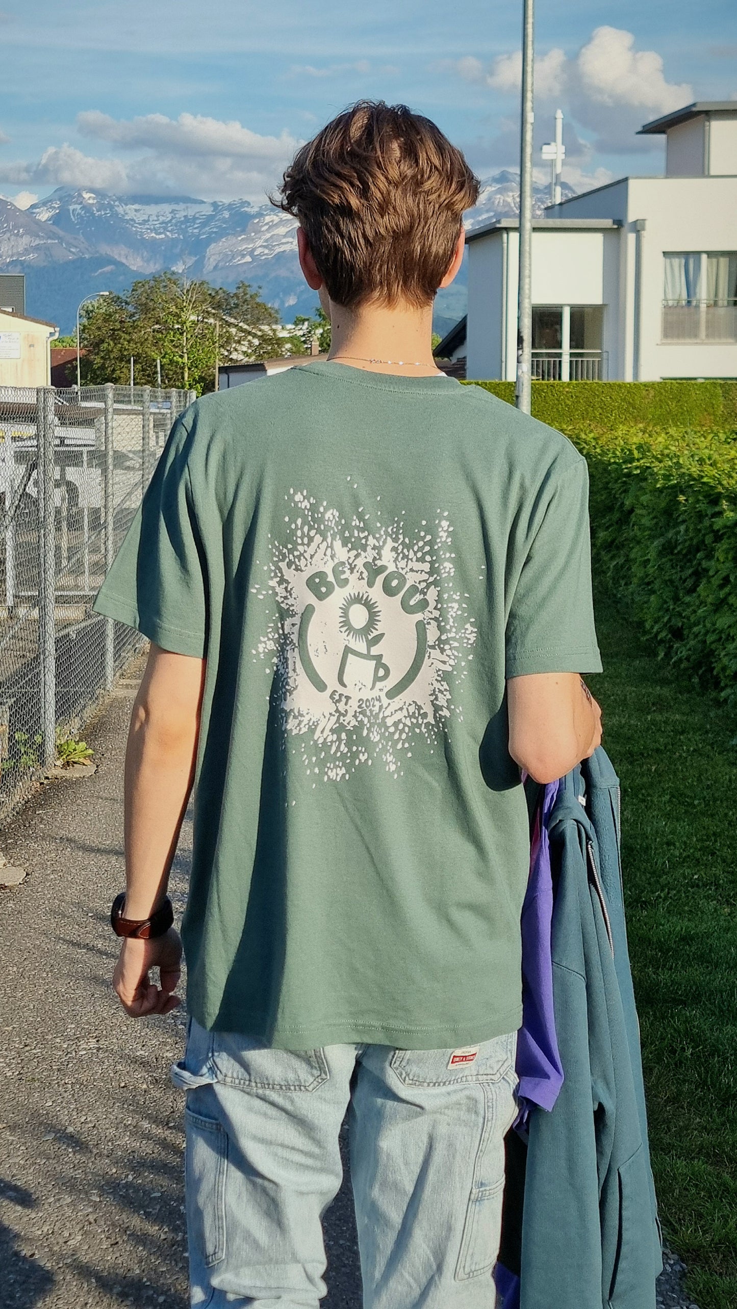 BOTTLE GREEN T-SHIRT GRASS