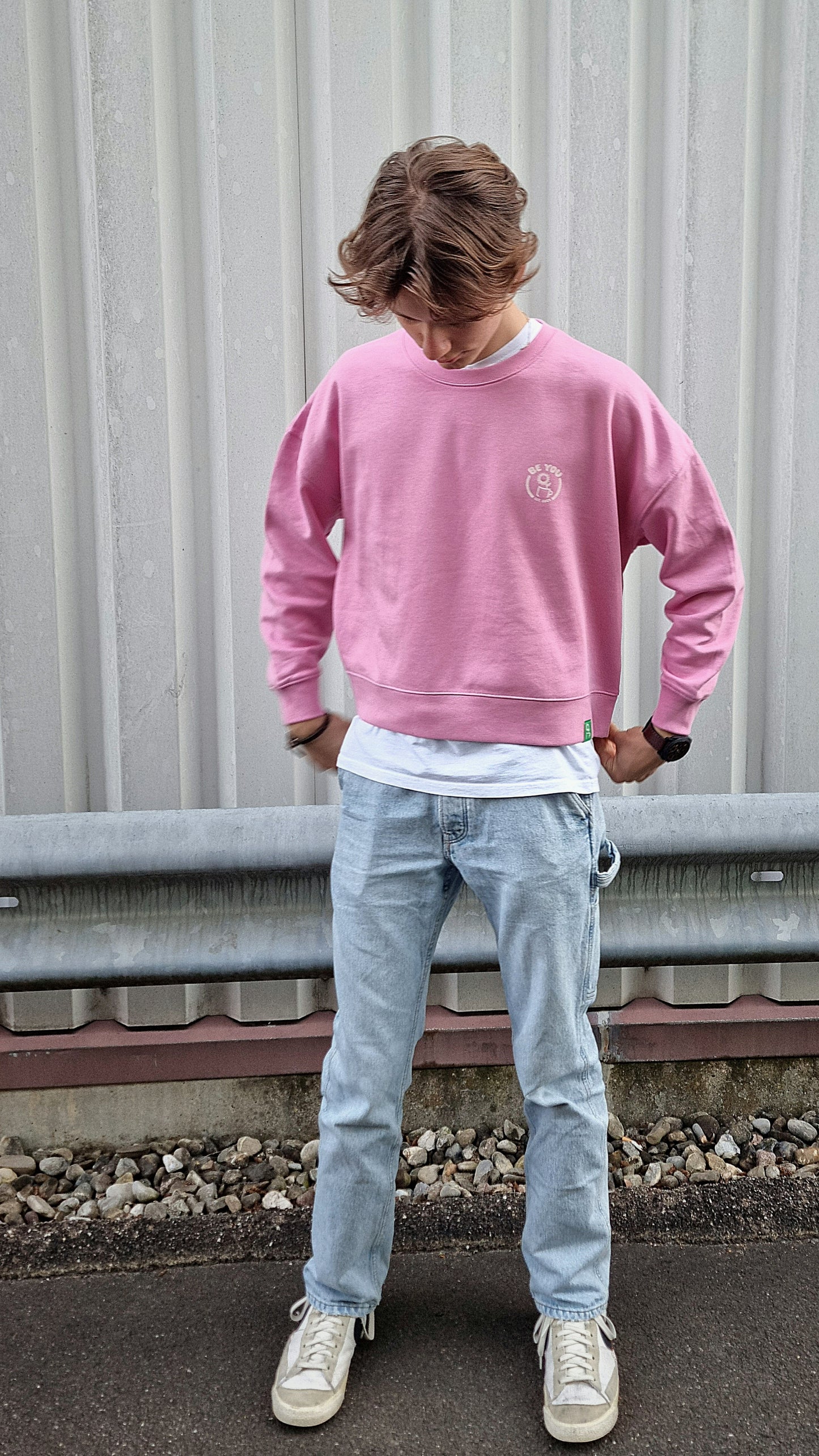 PINK CREWNECK MANIFEST