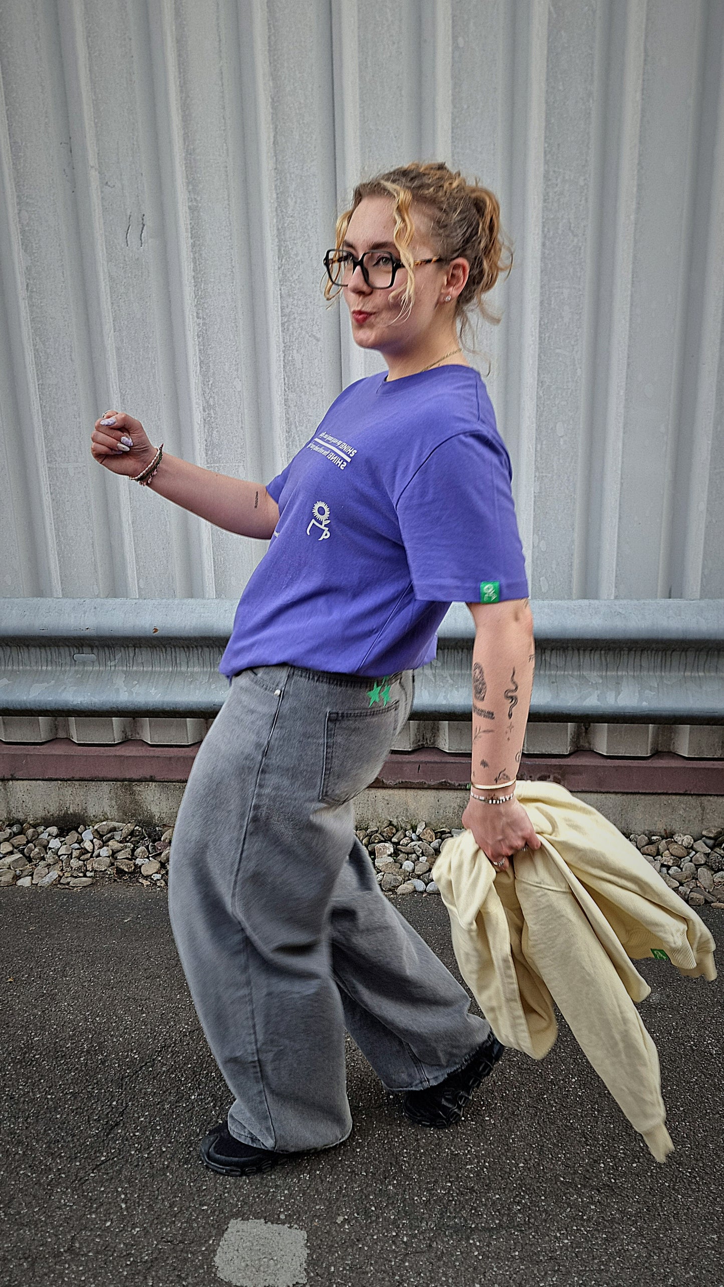 PURPLE T-SHIRT SHINE