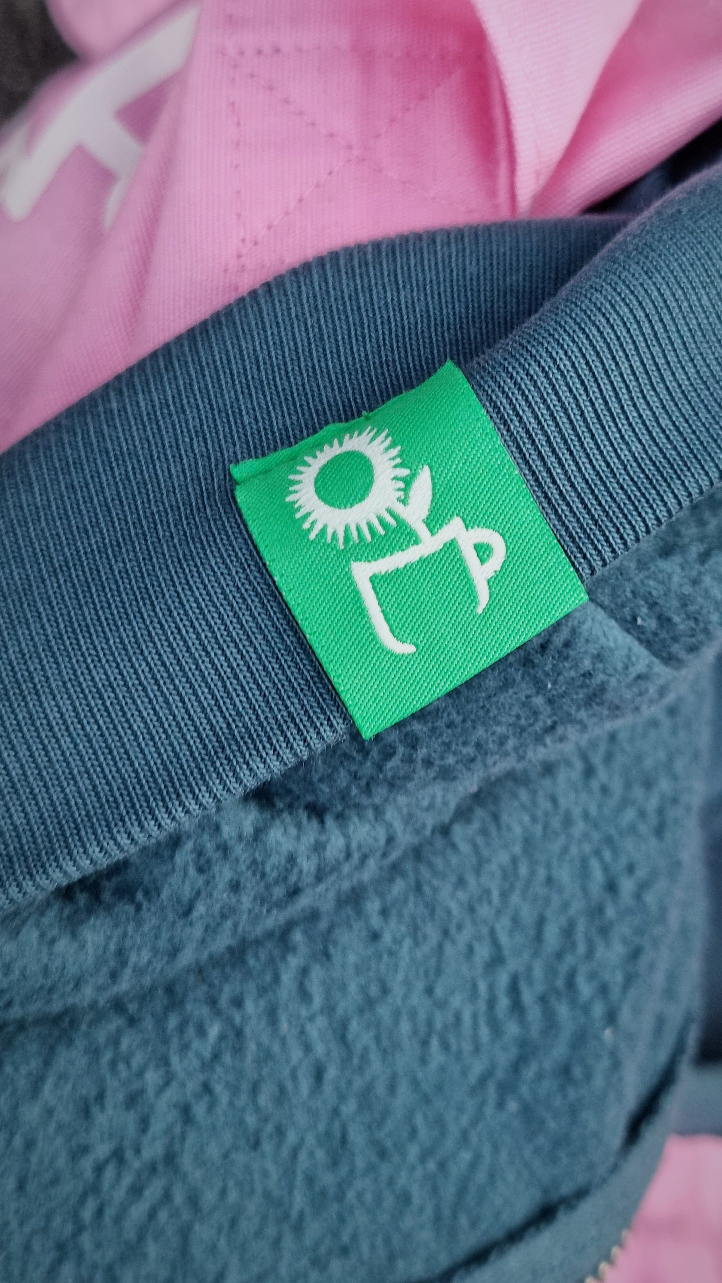 PETROL ZIPPER MANIFEST