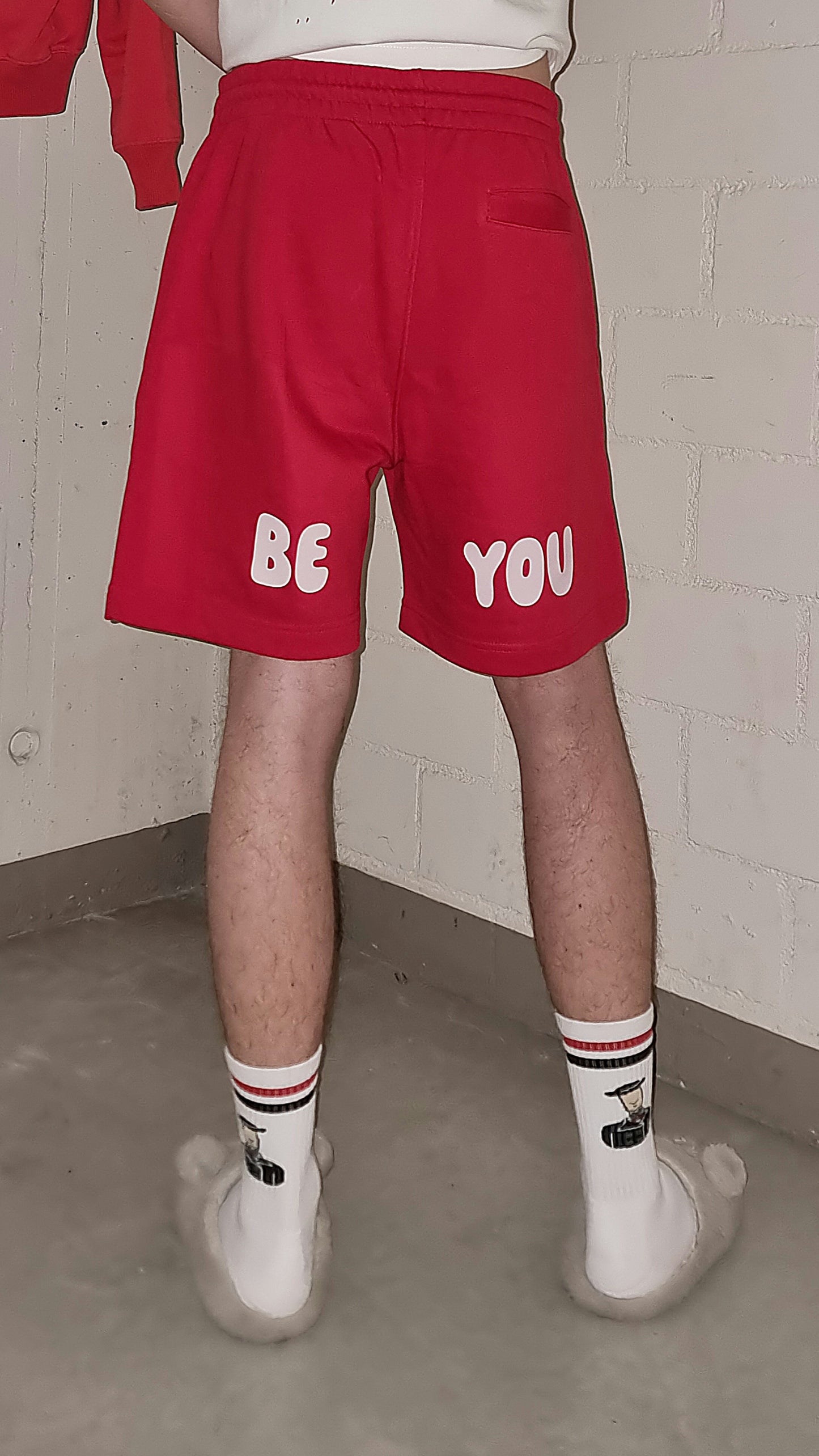 RED BEYOU SHORTS