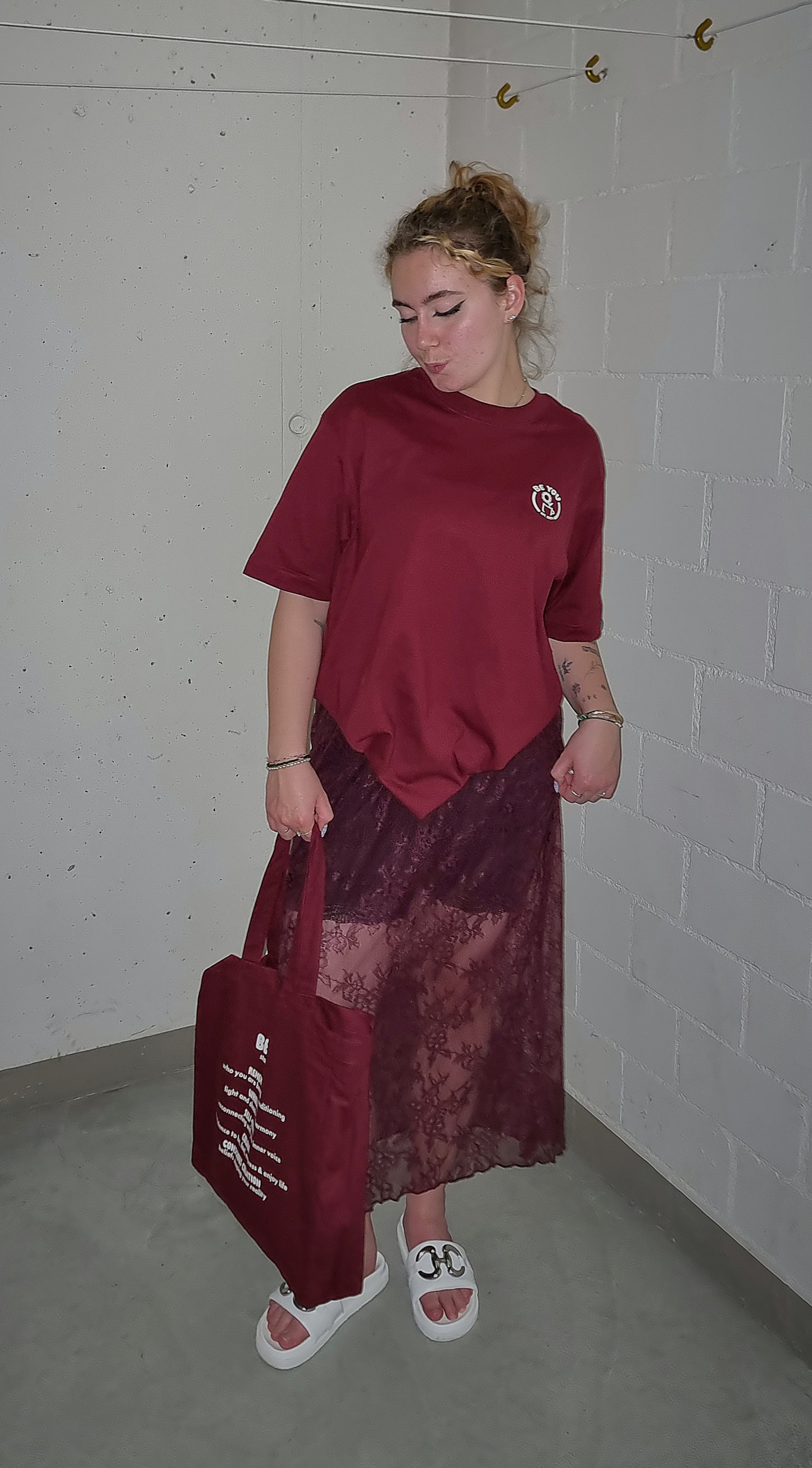 BURGUNDY BEYOU TOTEBAG