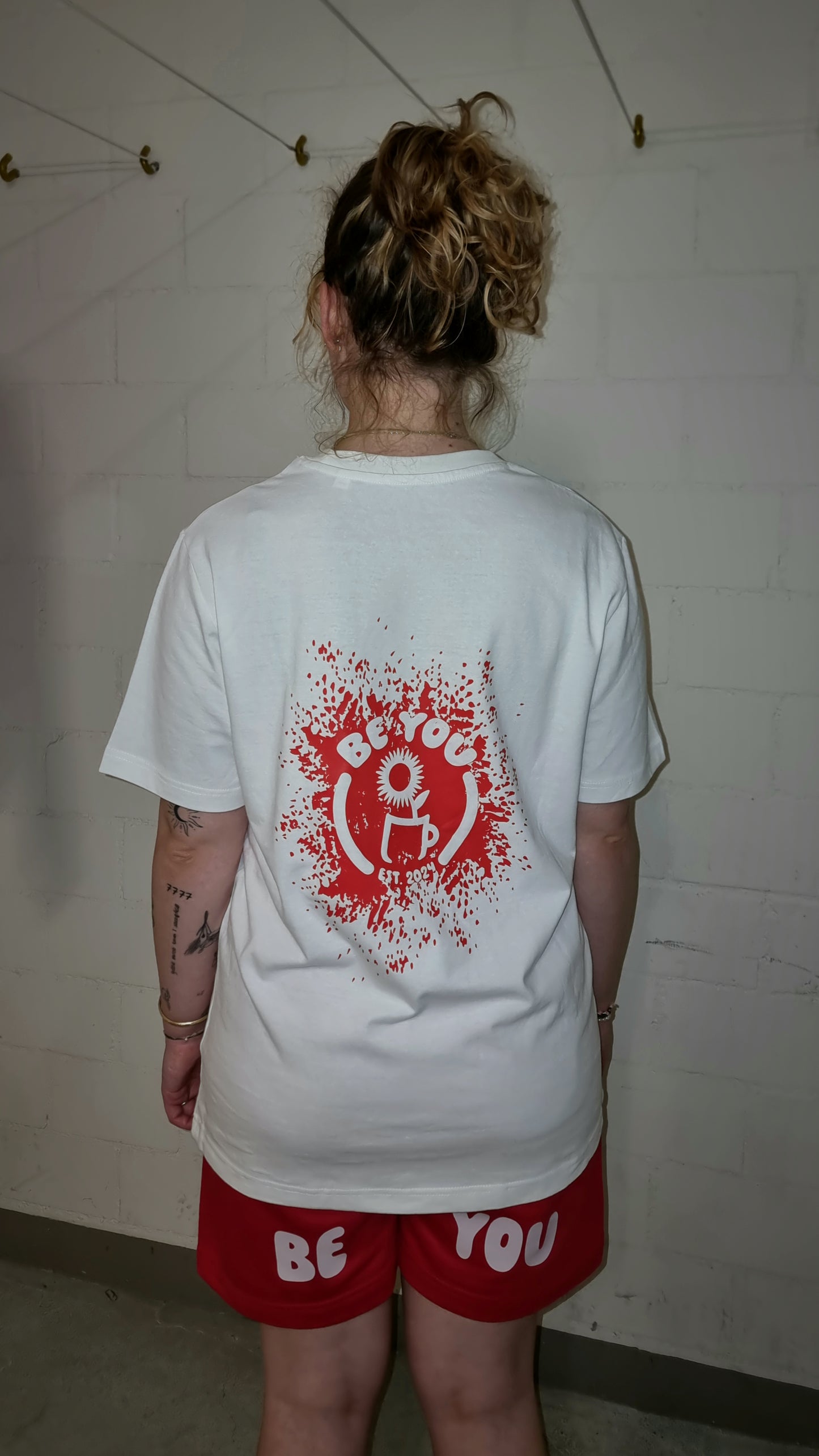 CREAM T-SHIRT POWERFUL