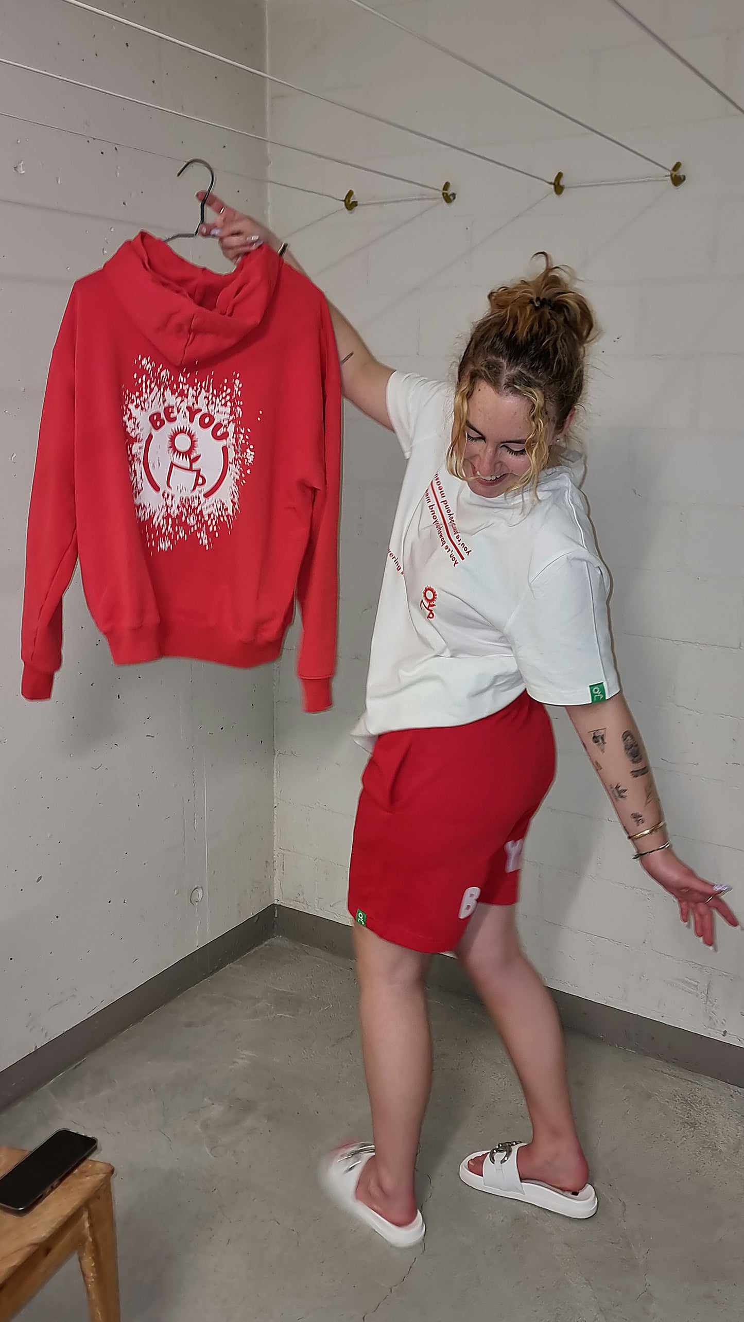 RED BEYOU SHORTS